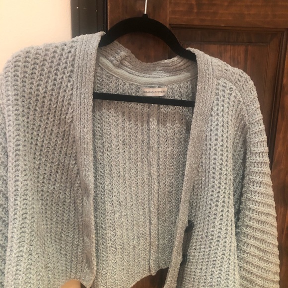 Urban Outfitters - Picture 4 of 6